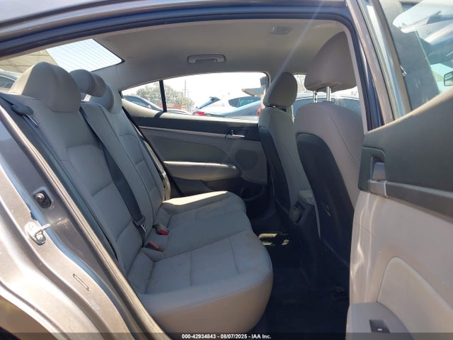 5NPD84LF6JH298561 Hyundai mpi nu