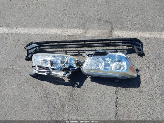5TFRX5GN0HX088729 Toyota 2tr-fe