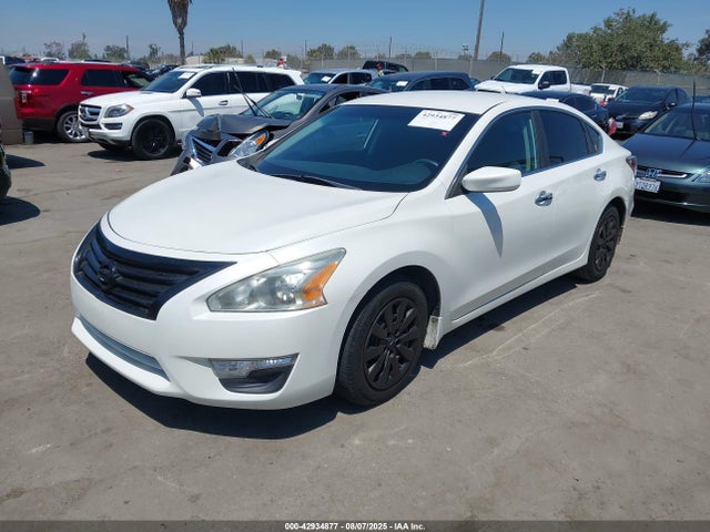 Nissan 2015 2015 1N4AL3AP4FC177477 Image 2