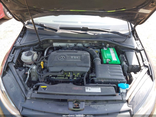 3VW217AU9FM027233 Volkswagen 2015