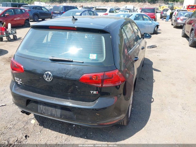 3VW217AU9FM027233 Volkswagen 2015