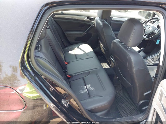 3VW217AU9FM027233 Volkswagen 2015
