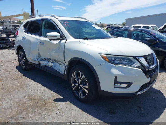 2017 5N1ET2MV2HC768860 main image