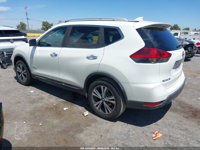 Nissan Rogue 2017 5N1ET2MV2HC768860 Image 3