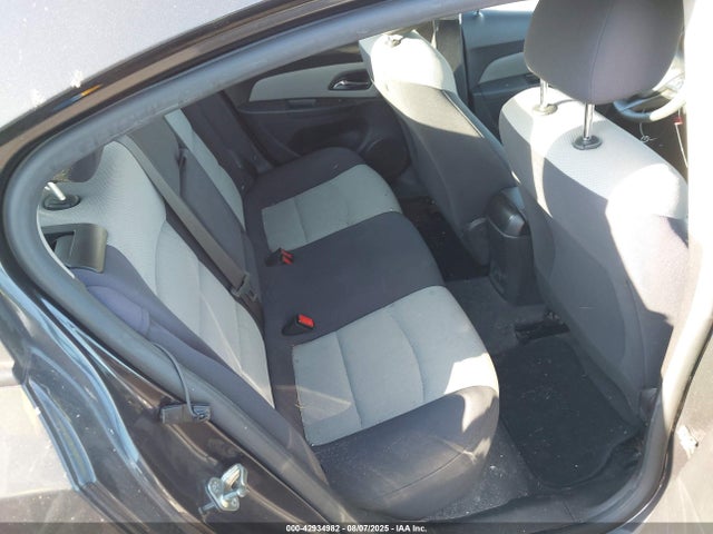 Chevrolet lwe 2014 1G1PA5SG9E7315700 Image 8