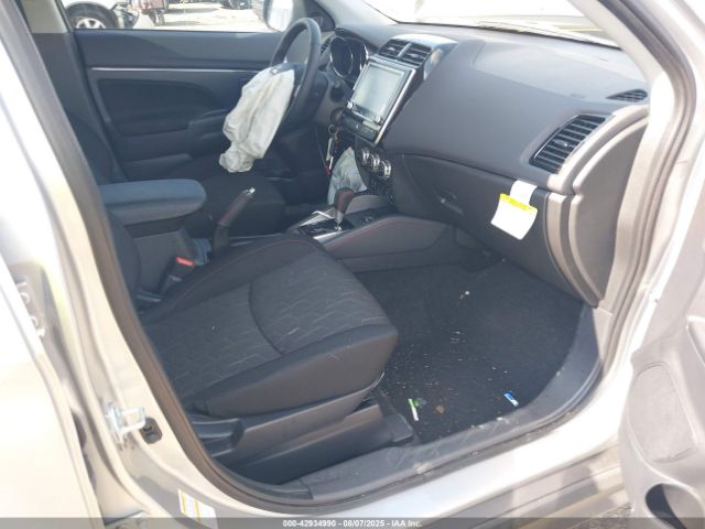 2025 MITSUBISHI OUTLANDER SPORT JA4ARUAU5SU002724 Photo 4