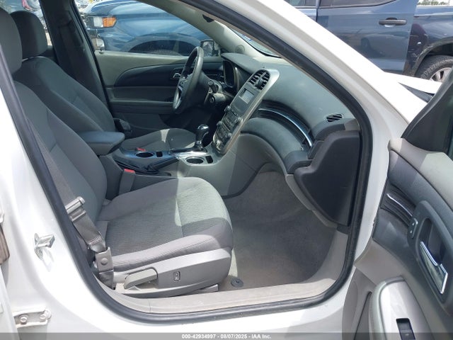 Chevrolet lkw 2014 1G11B5SL6EF183596 Image 5