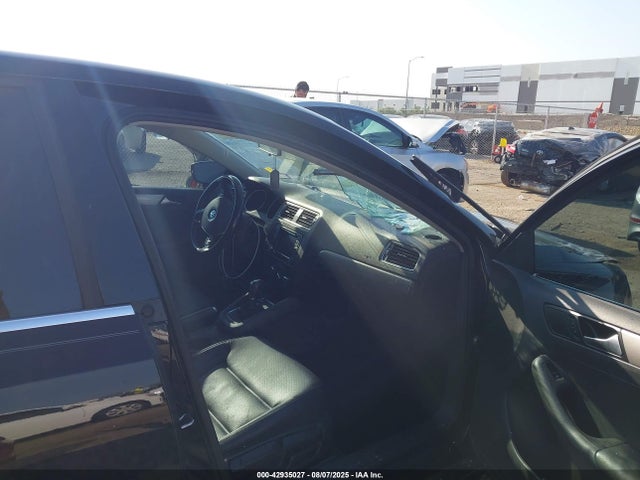 Volkswagen 1.4 tsi 2017 3VWDB7AJ8HM410434 Image 5