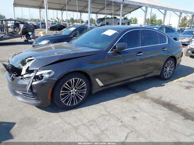 BMW 540I 2018 WBAJE5C59JWA98521 Image 2