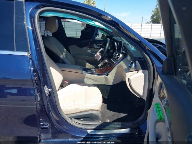 55SWF4JB5JU239755 Mercedes-Benz m274