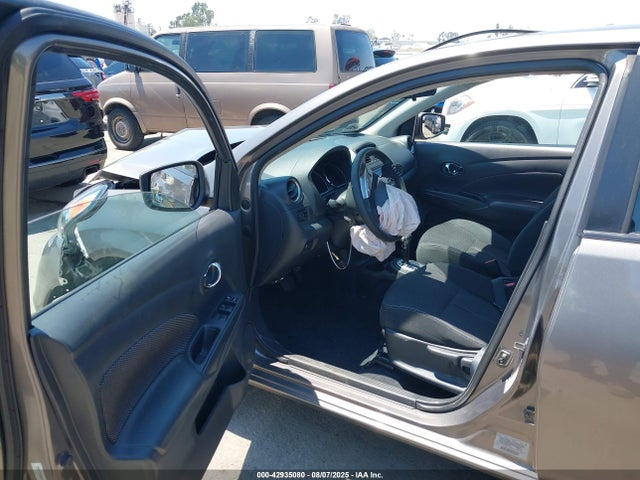 3N1CN7AP6HL824508 Nissan 2017
