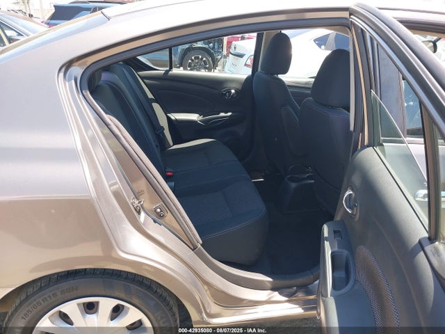 3N1CN7AP6HL824508 Nissan 2017