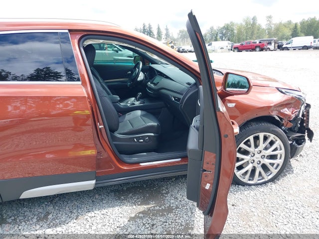 2019 CADILLAC XT4 1GYFZDR48KF104436 Photo 4
