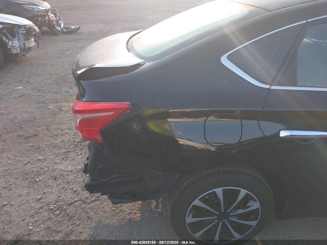 3N1AB7AP9HY390863 Nissan Sentra