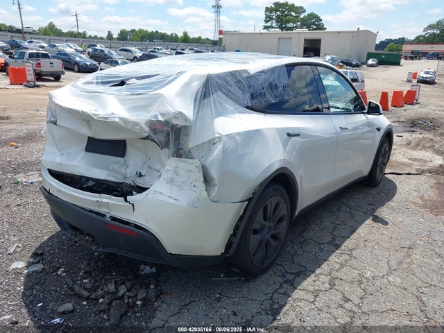 2020 TESLA MODEL Y 5YJYGDEE8LF036888 Photo 3