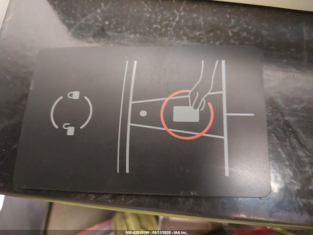 2024 TESLA MODEL 3 5YJ3E1EA5RF863428 Photo 10