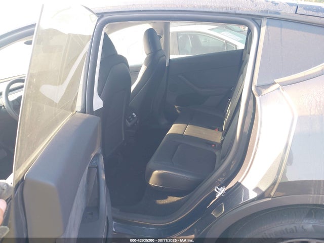 2024 TESLA MODEL Y 7SAYGDEE8RA246979 Photo 7