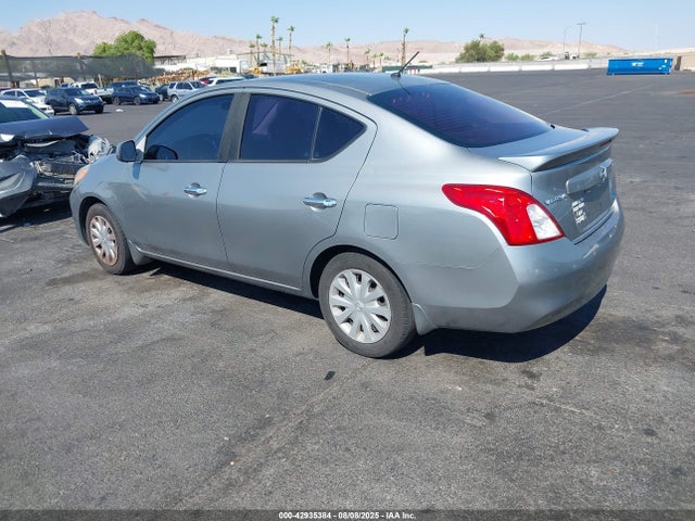 Nissan 2014 2014 3N1CN7AP3EK465183 Image 3