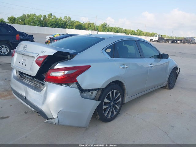 Nissan 2018 2018 1N4AL3AP1JC167675 Image 4