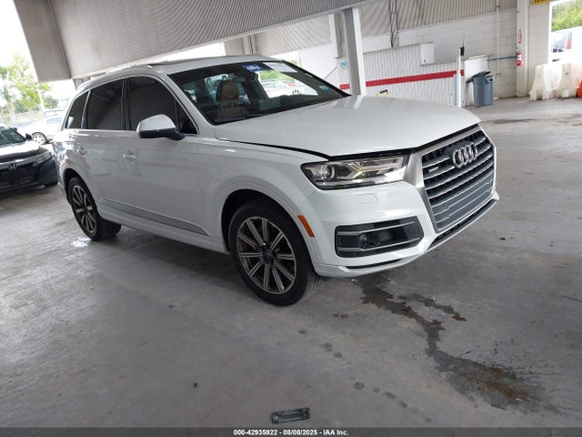 2017 AUDI Q7 WA1LAAF73HD032752 Photo 0