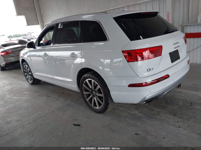2017 AUDI Q7 WA1LAAF73HD032752 Photo 2