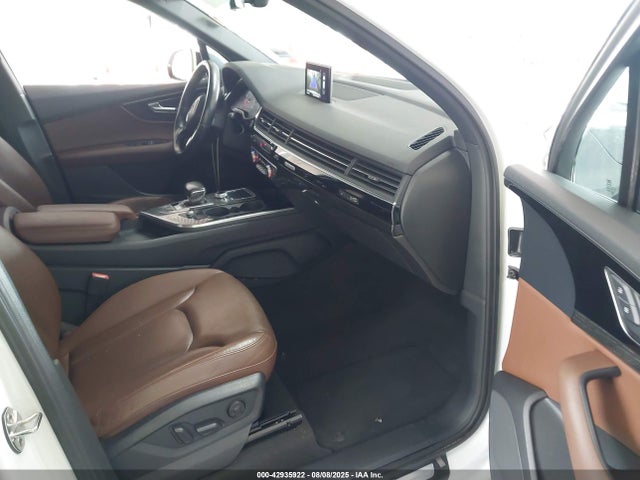 2017 AUDI Q7 WA1LAAF73HD032752 Photo 4