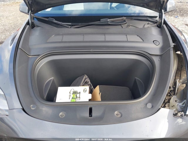 2023 TESLA MODEL Y 7SAYGDED2PF940784 Photo 9