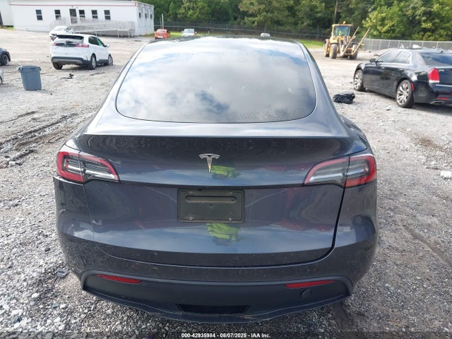Tesla Model Y Rwd 2023 7SAYGDED2PF940784 Image 16