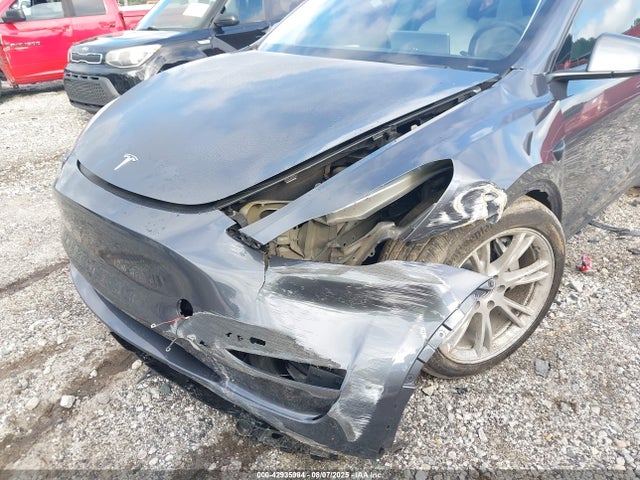 2023 TESLA MODEL Y 7SAYGDED2PF940784 Photo 5