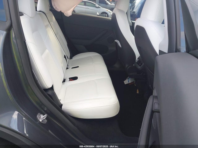 2023 TESLA MODEL Y 7SAYGDED2PF940784 Photo 7