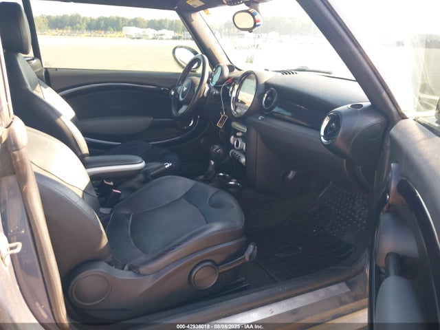 2009 MINI COOPER S WMWMS33589TG89415 Photo 4