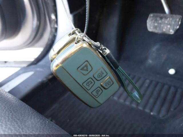 2018 JAGUAR F-PACE SADCK2FN6JA257136 Photo 10