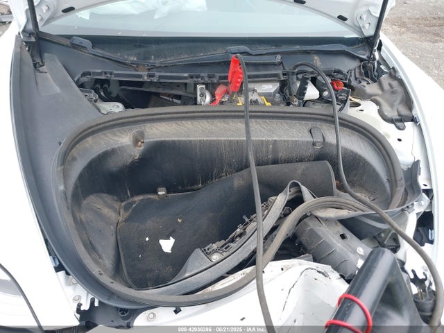 Продажа на аукционе авто 2018 Tesla Model 3 Long Range/performance, vin: 5YJ3E1EB7JF115583, номер лота: 42936396