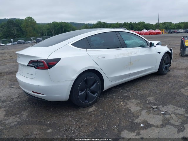 Продажа на аукционе авто 2018 Tesla Model 3 Long Range/performance, vin: 5YJ3E1EB7JF115583, номер лота: 42936396