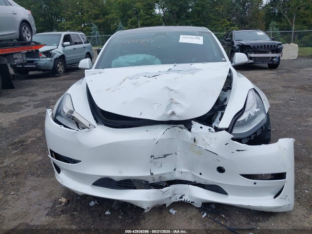 Продажа на аукционе авто 2018 Tesla Model 3 Long Range/performance, vin: 5YJ3E1EB7JF115583, номер лота: 42936396