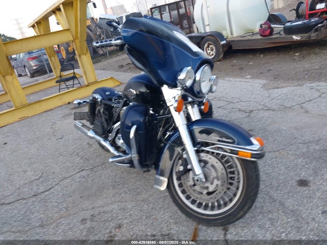 2013 HARLEY-DAVIDSON FLHTCU 1HD1FCM18DB659363