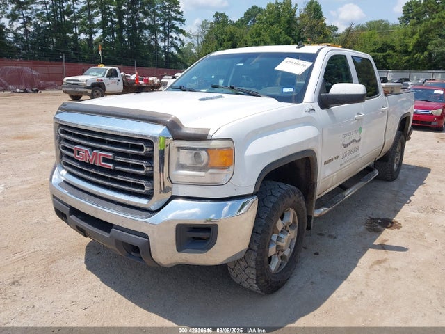 GMC lml 2015 1GT12YE82FF181524 Image 2