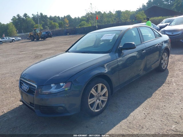 2010 AUDI A4 WAUAFAFL4AN040173 Photo 1