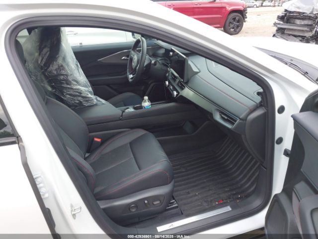 2024 ACURA ZDX 4W5KHNRL4RZ501836 Photo 4