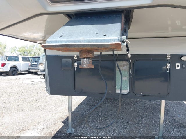 5LZBW3437JR043473 Other Eclipse Recreational Vehicles, Inc