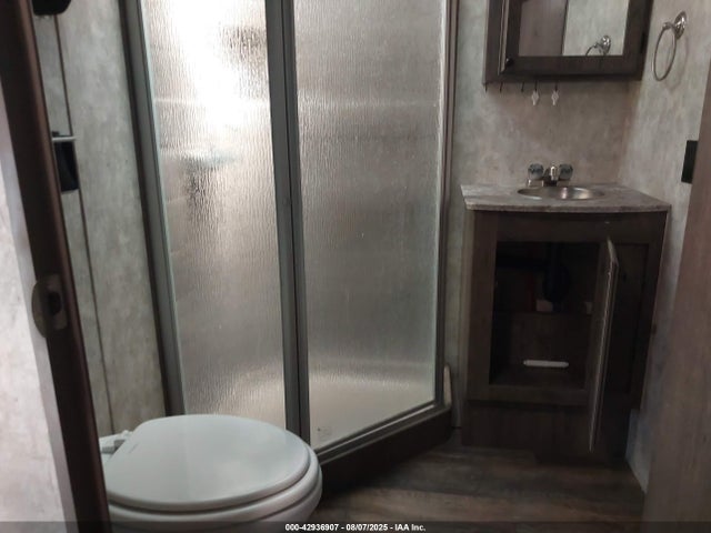 5LZBW3437JR043473 Other Eclipse Recreational Vehicles, Inc