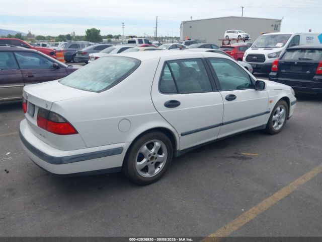 1999 SAAB 9-5 YS3EF48E0X3006054 Photo 3
