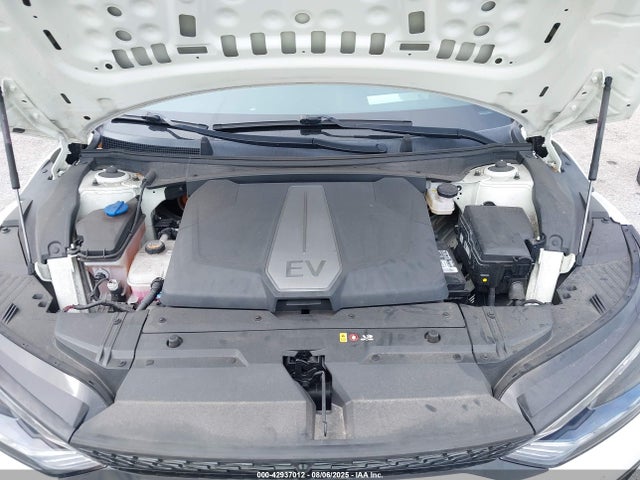 KNDC44LA8N5054928 KIA EV6