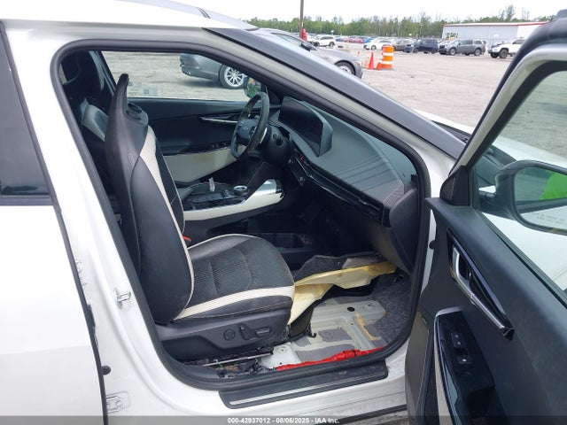 KNDC44LA8N5054928 KIA EV6