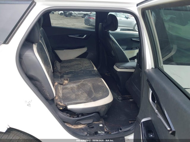 KNDC44LA8N5054928 KIA EV6