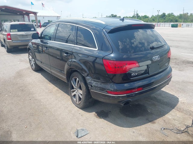 2015 AUDI Q7 WA1LGAFEXFD013576 Photo 2