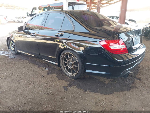 Mercedes-Benz C-Class 2014 WDDGF4HB0EA942972 Image 3