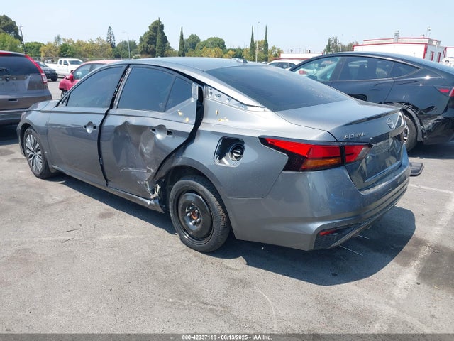 1N4BL4DV4RN379720 Nissan 2024
