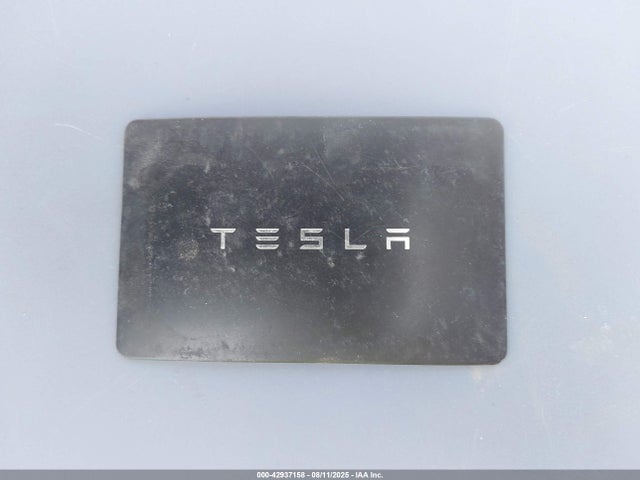 2024 TESLA MODEL Y 7SAYGDEEXRA328728 Photo 10