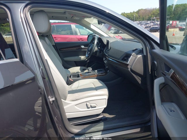 2018 AUDI Q5 WA1BNAFY7J2215775 Photo 4